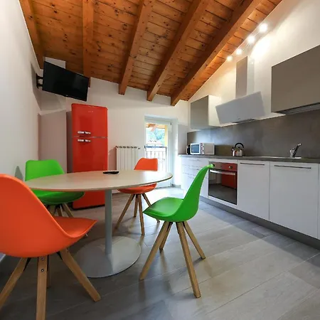 Apartment Tommaso Apts *